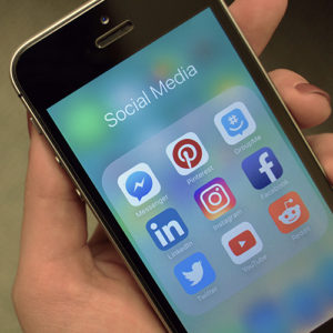 24/7 social media customer service, social media customer care