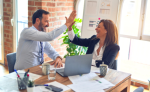 Man and woman coworkers improves sales due to social media community management